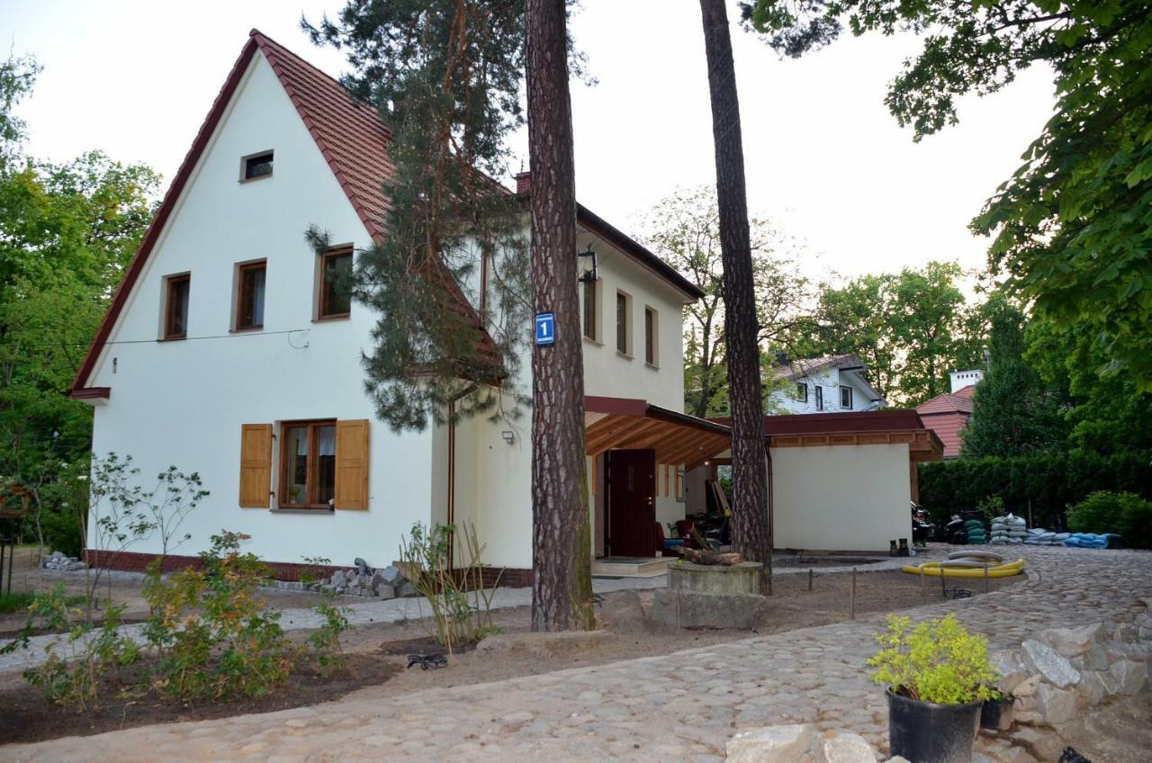 Willa Danusia Milanowek Bagian luar foto